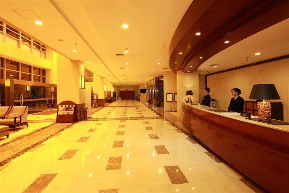 Shanghai Southern Airlines Pearl Hotel Экстерьер фото